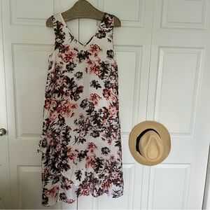 100 % linen Lord & Taylor White Cream Sleeveless V-Neck Sundress SzM